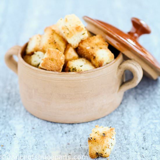 Homemade herbed croutons
