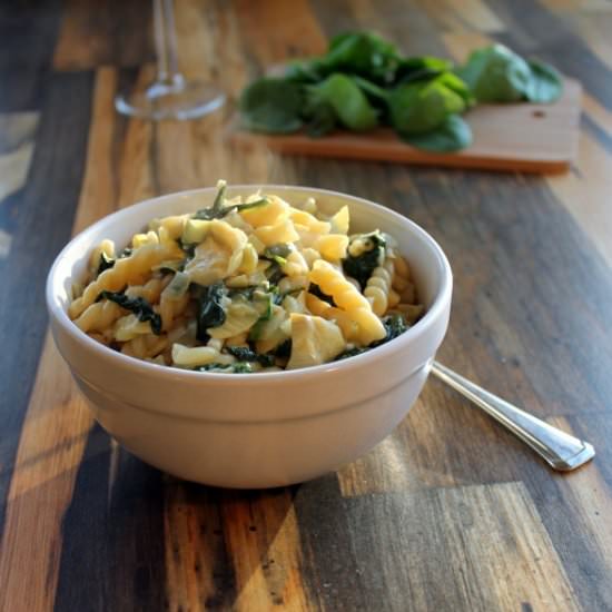 One Pan Spinach Artichoke Pasta