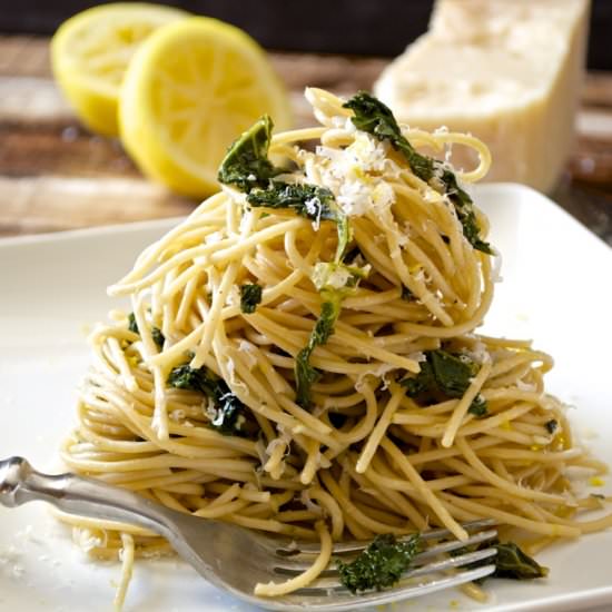 Spaghetti with Kale and Lemon