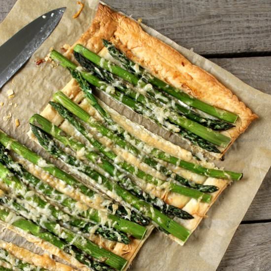 Asparagus tart with parmesan cheese