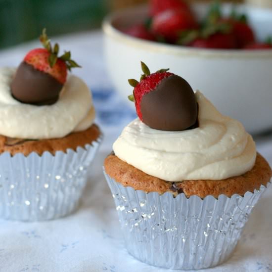 Strawberry and Chocolate Cupcakes
