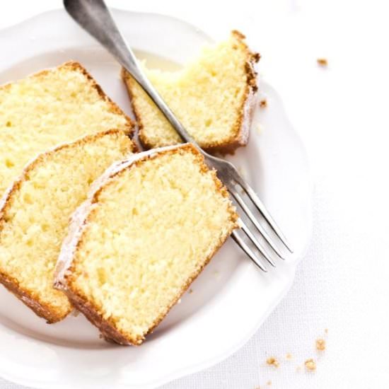 Lemon pound cake