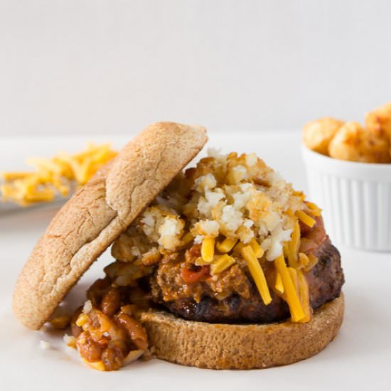 Chili cheese tot burger