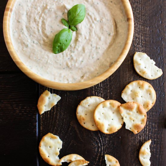 Garlic & Basil White Bean Hummus