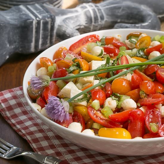 Caprese Salad with Chicken