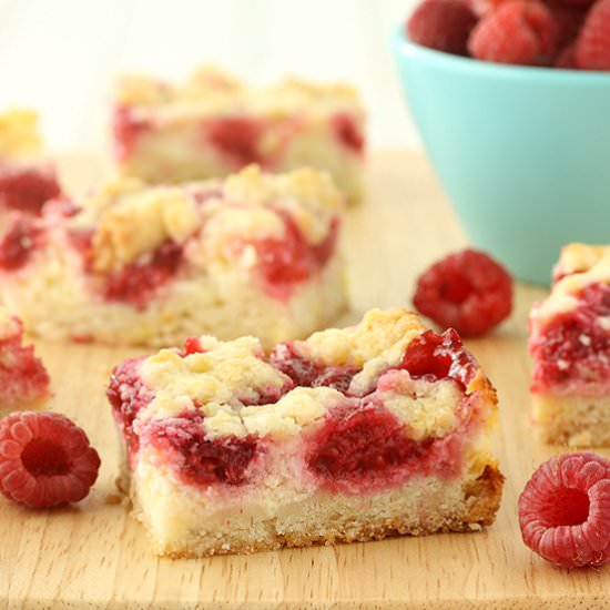 Raspberry Cheesecake Crumb Bars