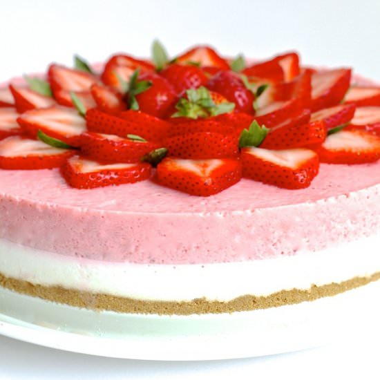 No Bake Strawberry Cheesecake