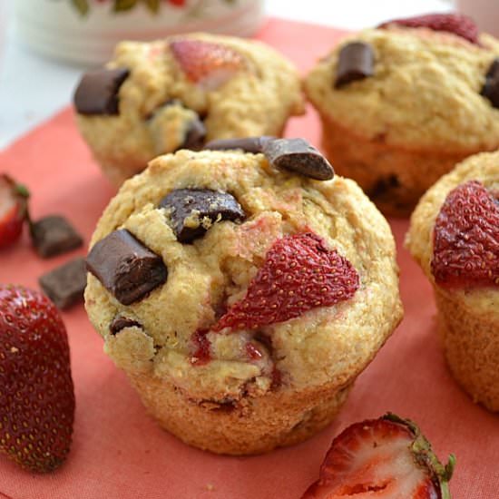 Skinny Strawberry Chocolate Muffins