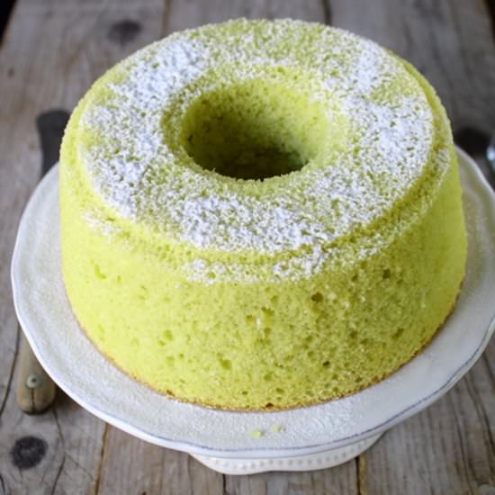 Lime and zucchini chiffon cake