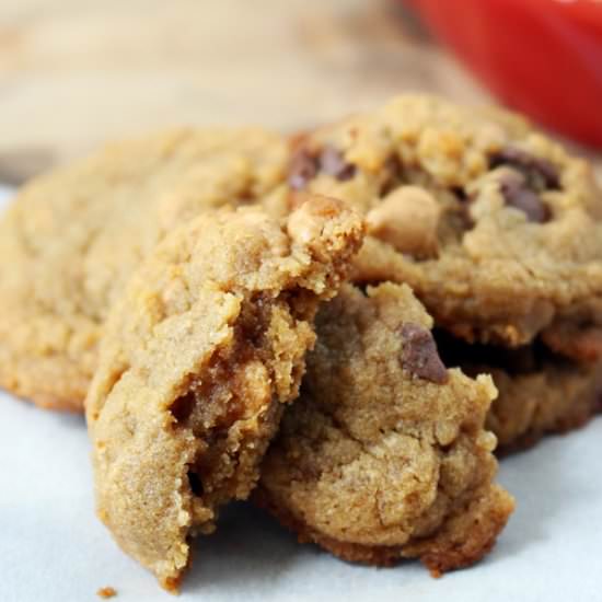 Flourless Peanut Butter Buttons