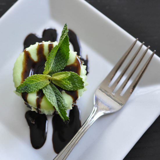 Chocolate Mint Mini Cheesecakes