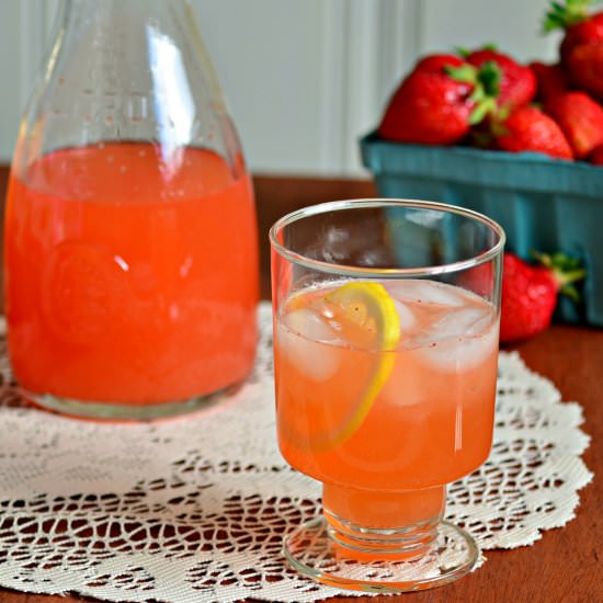 Sparkling Strawberry Lemonade