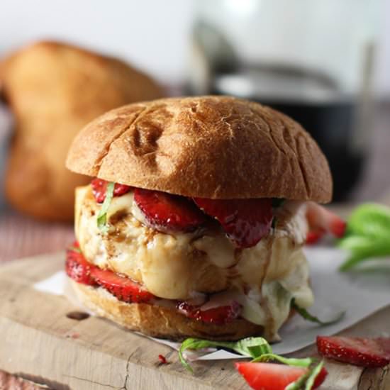 Strawberry Chicken Burgers