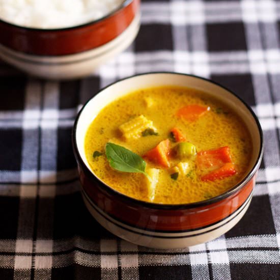 Thai yellow veg curry