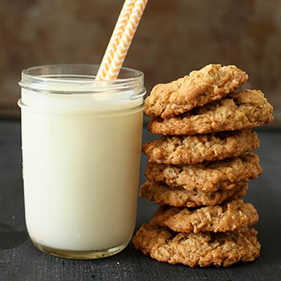 Crispy Oatmeal Cookies