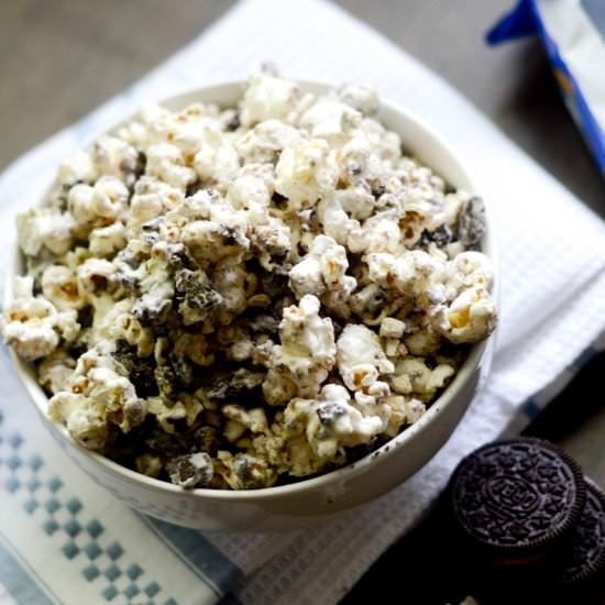 Oreo Peanut Butter Cup Popcorn