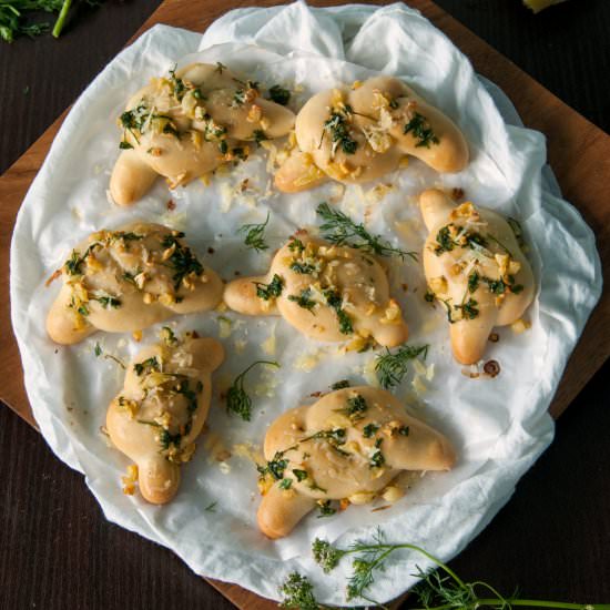Garlic Parmesan Knots