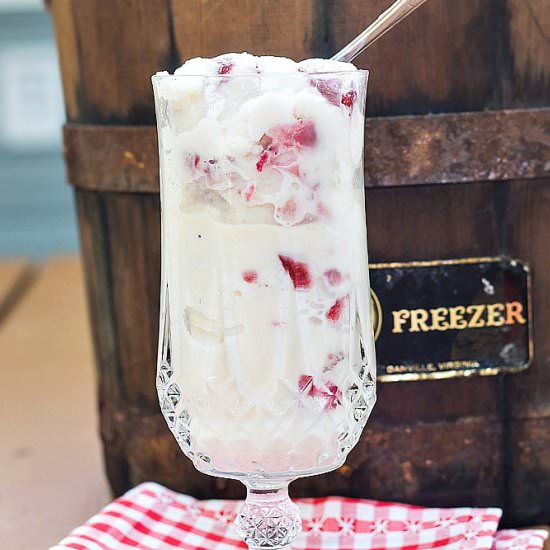 Homemade Strawberry Ice Cream