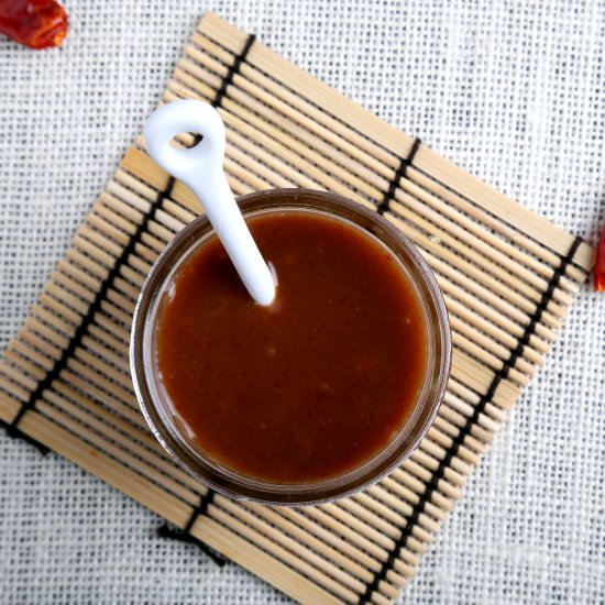 Whiskey-Sriracha Caramel Sauce