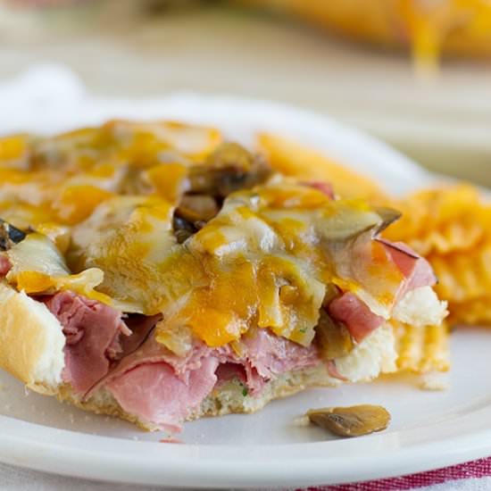 Garlic Roast Beef Sandwich