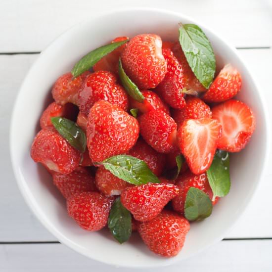 Strawberries with honey and mint