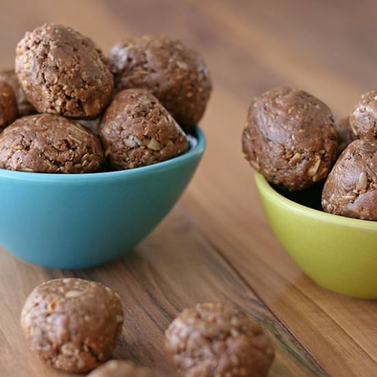 Peanut Butter Protein Balls
