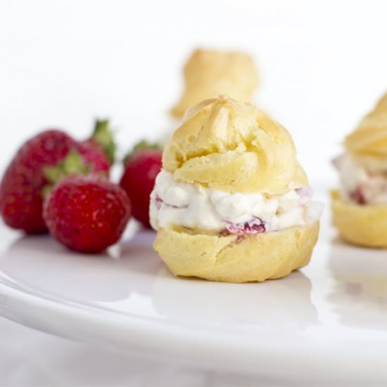 Strawberry choux pastry