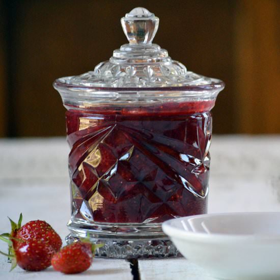 Low Sugar Strawberry Preserves