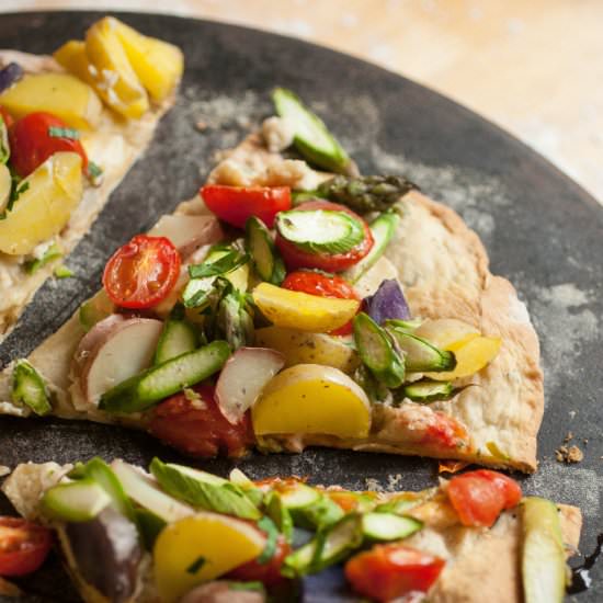 FLATBREAD PIZZA WITH ASPARAGUS