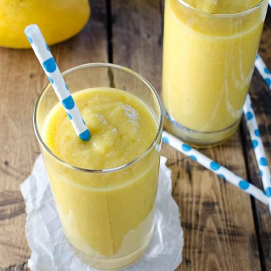 Skinny Coconut Mango Smoothie