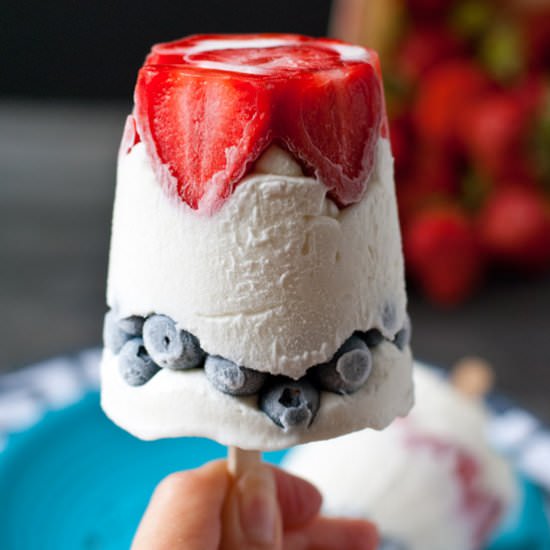 Fourth of July Berry Pudding Pops