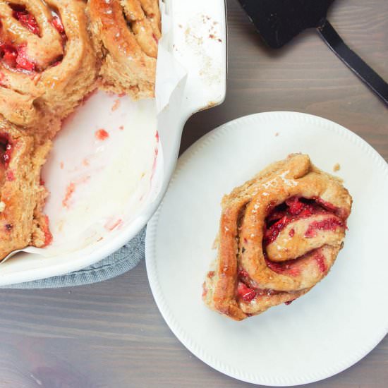 Vegan Strawberry Sweet Rolls