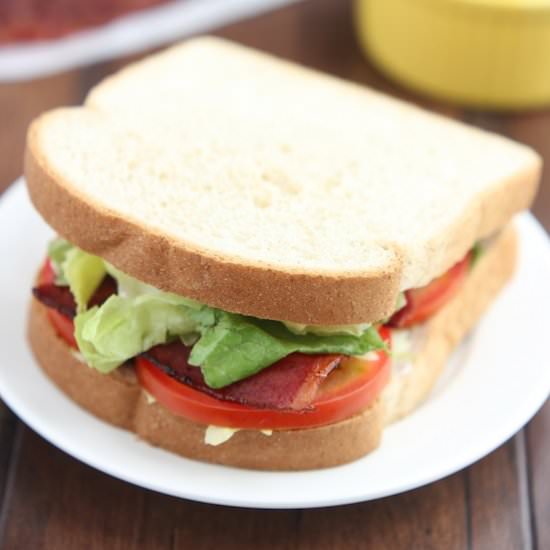 Skinny BLTs with White Garlic Sauce