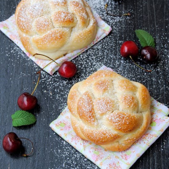 Brioche with egg whites