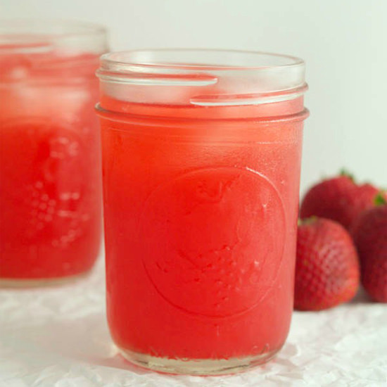 Refreshing Strawberry Lemonade