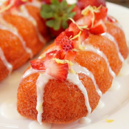 Strawberry Lemonade Doughnuts