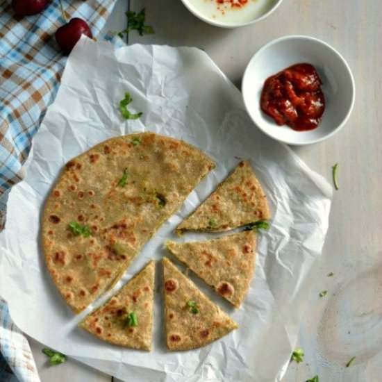 Matar paneer paratha