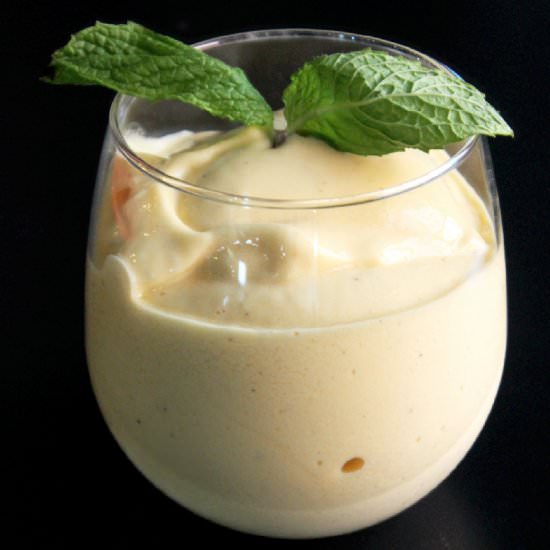 Banana mango milkshake