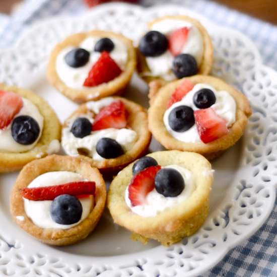 Mini Patriotic Fruit Pizza Cups