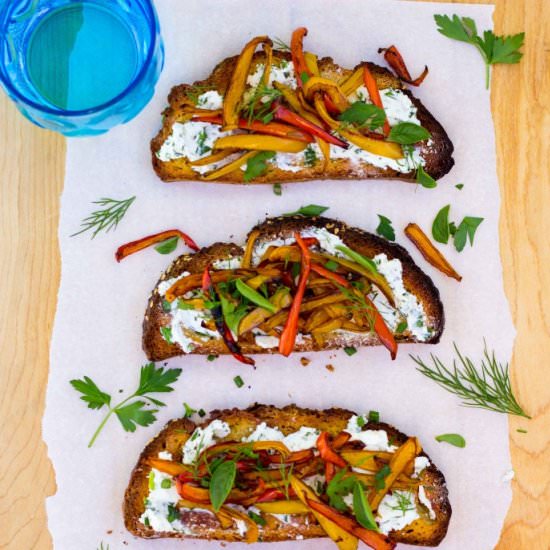 Herbed Goat Cheese Toasts
