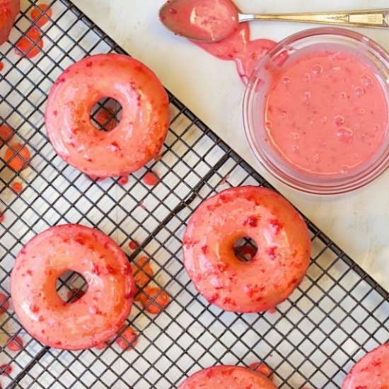 Baked Strawberry Donuts