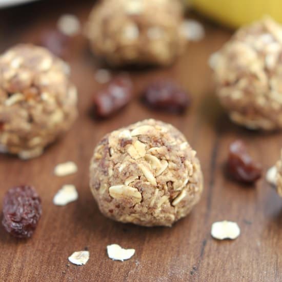 Oatmeal Raisin Energy Bites