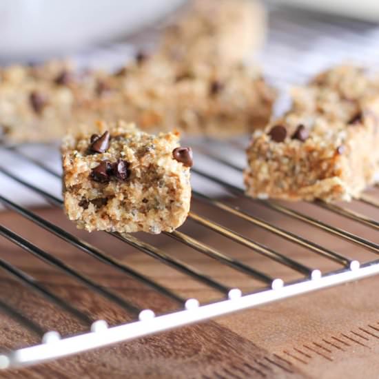 Peanut Butter Chocolate Chip Bars