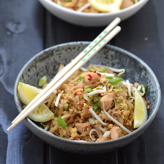 Pad Thai with chicken