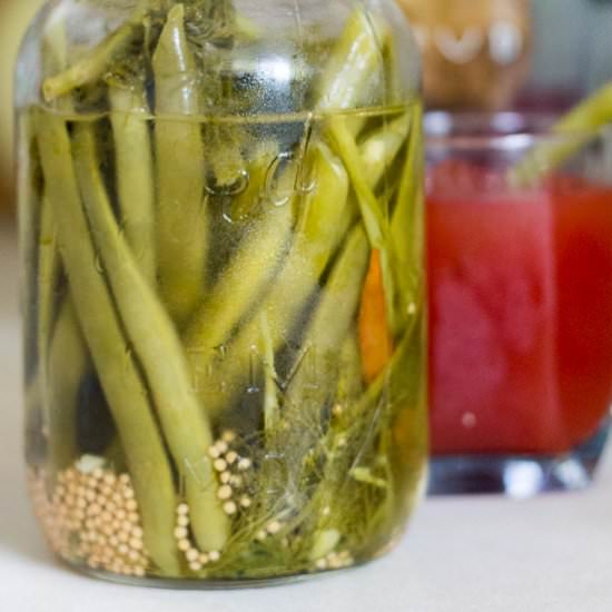 Quick Pickled Green Beans