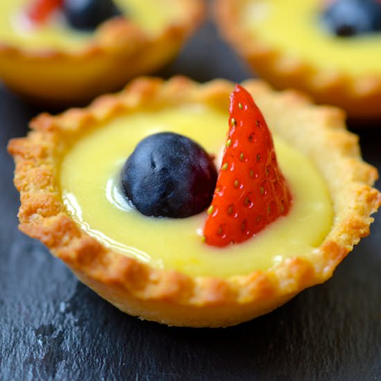 Mini Tarts w/ Lemon Curd & Berries