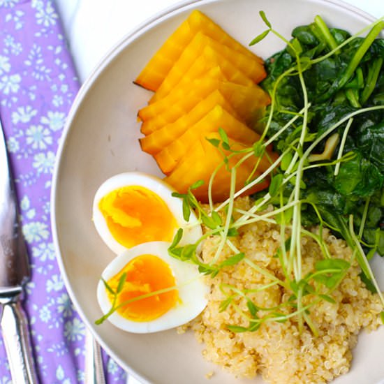Quinoa Breakfast Bowl