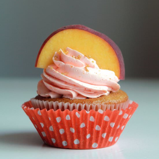 Fresh Peach Cupcakes