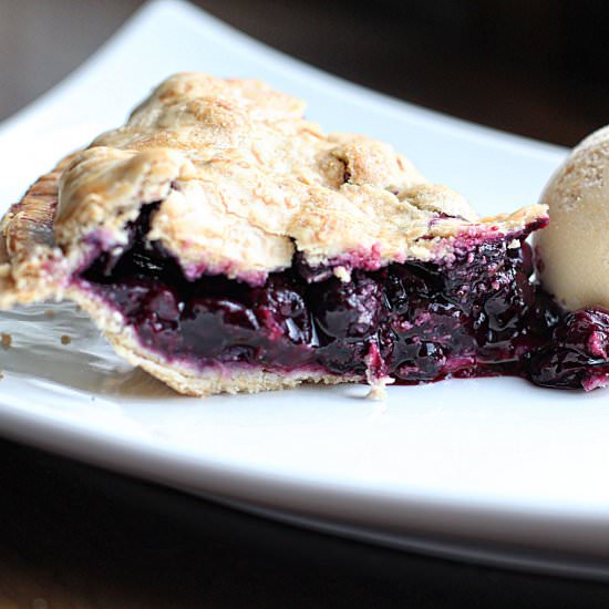 Blueberry and Ginger Pie