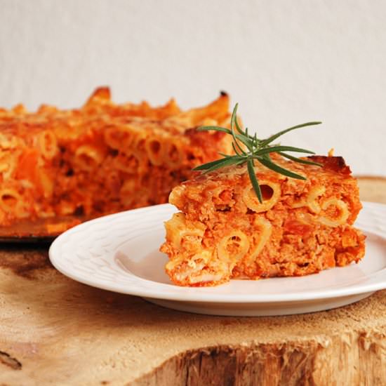 Bolognese pasta pie